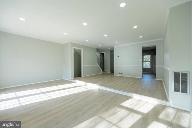 Building Photo - 19 Earth Star Pl