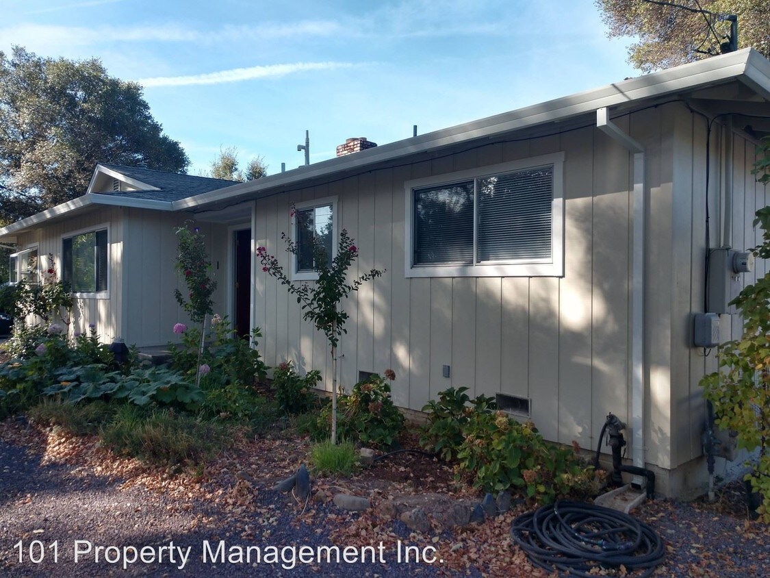 Primary Photo - 2 br, 2 bath House - 8300 Uva Dr