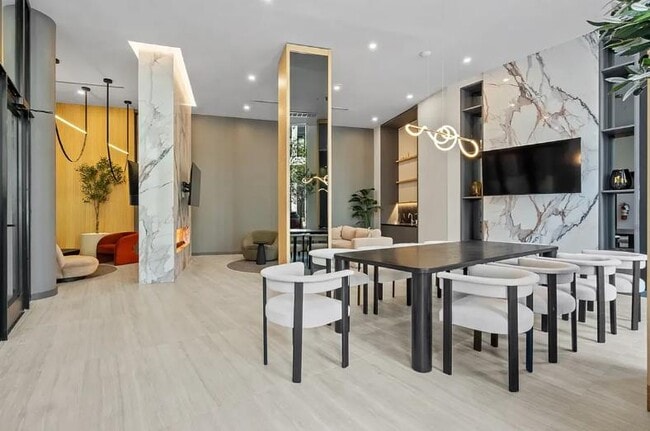 Foto del edificio - 2363 Bedford Ave