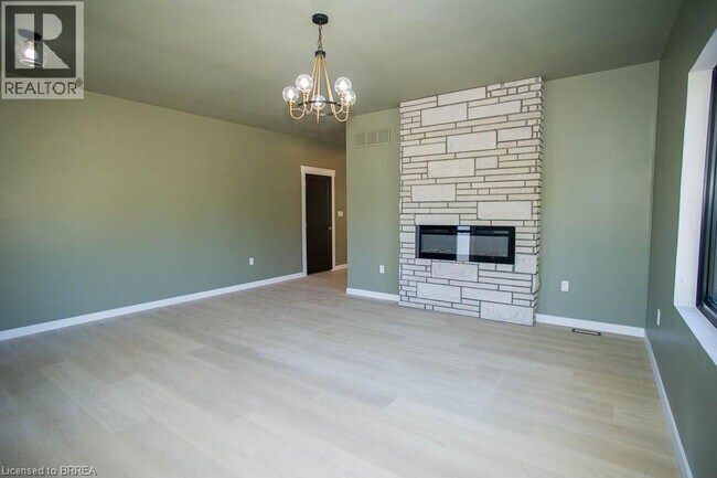 Photo du bâtiment - 7 Scott Dr