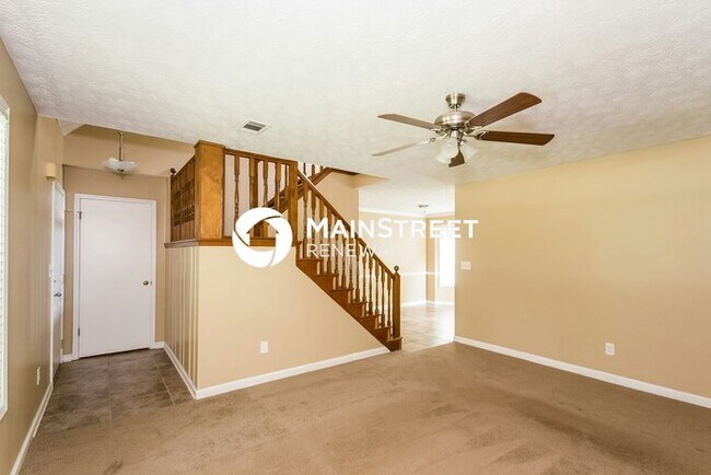 Building Photo - 3 Bedroom Pet-Friendly Home in Newnan, GA with Main Street Renewal