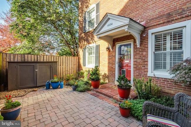 Building Photo - Stunning 1Br, 1Ba Condo with Private Entra...