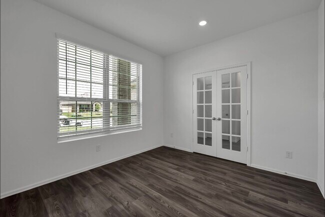 Foto del edificio - 19179 Pinewood Grove Trl