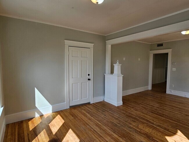 Foto del edificio - 169 Perry Ave
