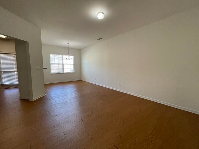 Building Photo - 9341 Hamel St