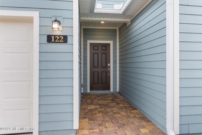 Foto del edificio - 122 Wrensong Pl