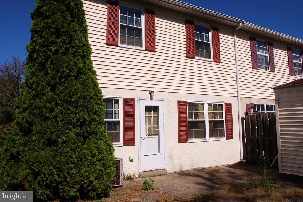 49 Ivy Ct, Quakertown, PA 18951 Townhome Rentals in Quakertown PA