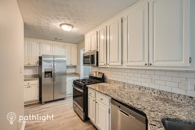 Foto del edificio - 1761 Silver Leaf Court SW, Marietta, GA, 3...