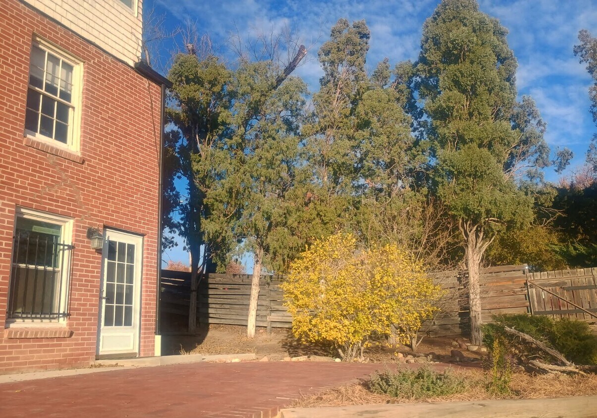 Foto principal - 700 W 17th St