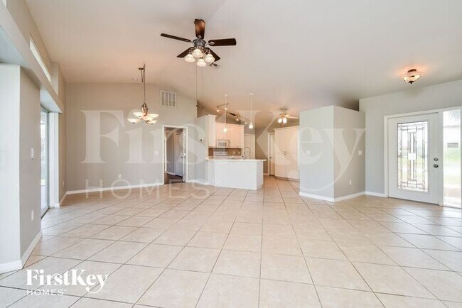 Foto del edificio - 1723 SW 43rd St