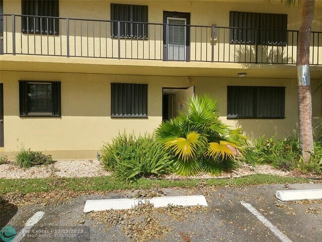 Building Photo - 367 S Federal Hwy