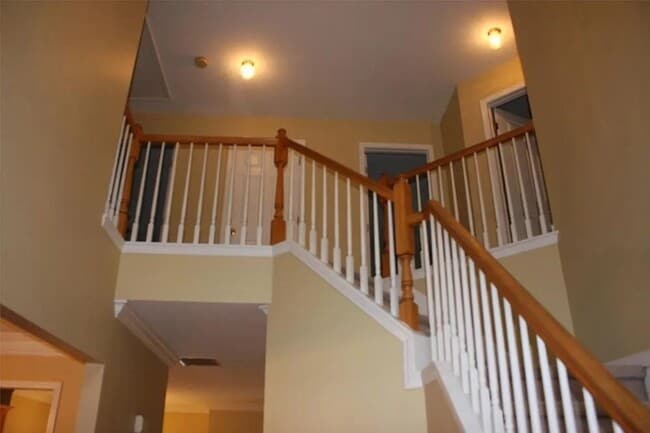 Building Photo - 12442 Waterside Dr