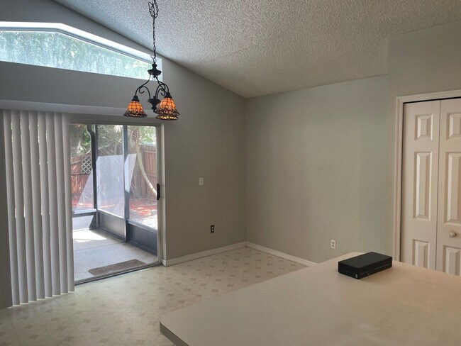 Building Photo - 3-bedroom, 2-bath home features a 2-car garage