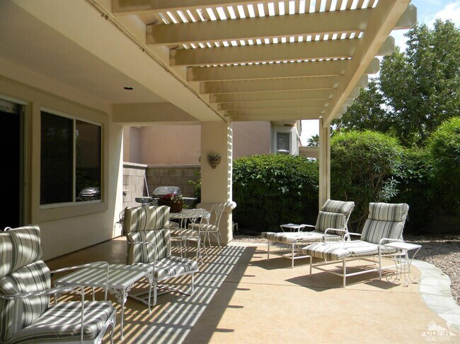Building Photo - 78335 Sterling Ln