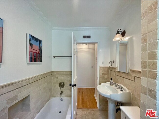 Foto del edificio - 938 6th St