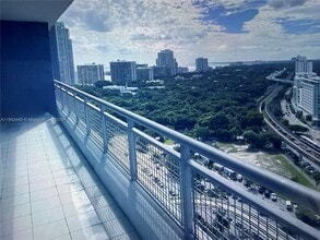 Building Photo - 60 SW 13th St