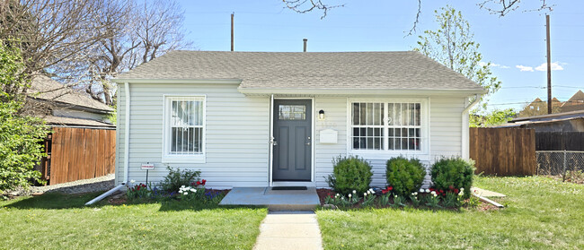 Building Photo - 1370 Quitman St