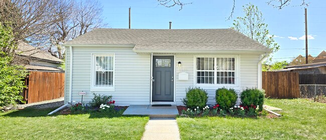 Photo - 1370 Quitman St House