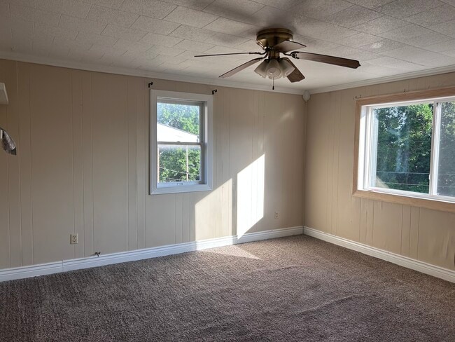Living room - 30 Frank St