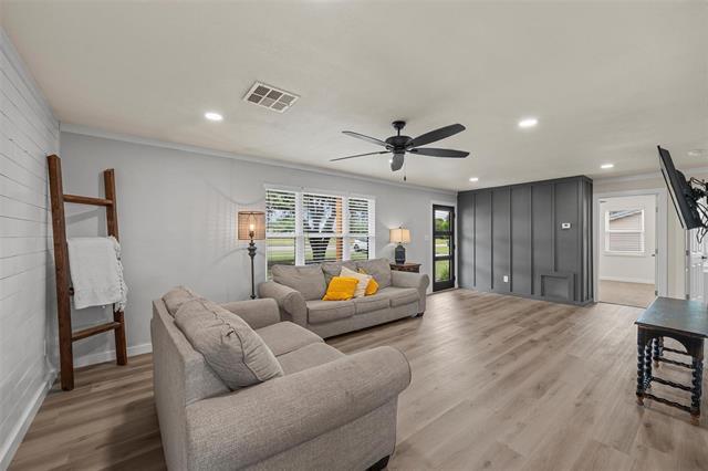 Foto del edificio - 10025 Cedar Rock Pkwy