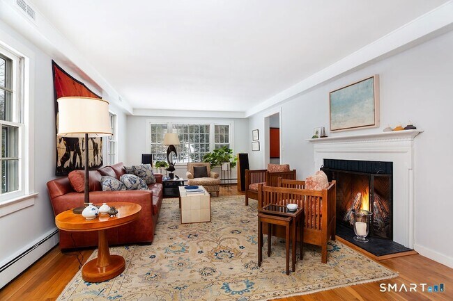 Foto del edificio - 5 Tall Trees Dr