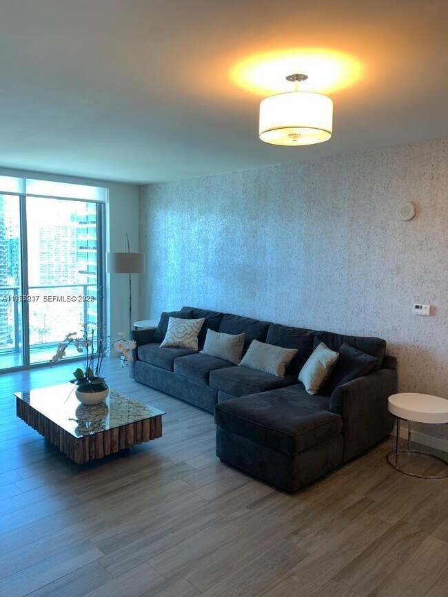 Building Photo - 1100 S Miami Ave