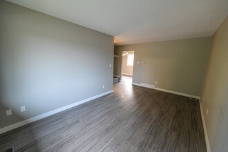 Building Photo - 9319-93109 109 Ave