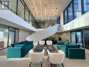 Building Photo - 3071 Trafalgar Rd