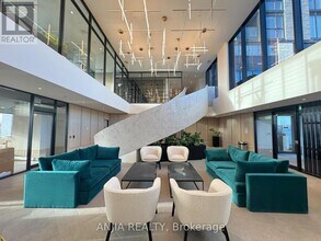 Building Photo - 3071 Trafalgar Rd