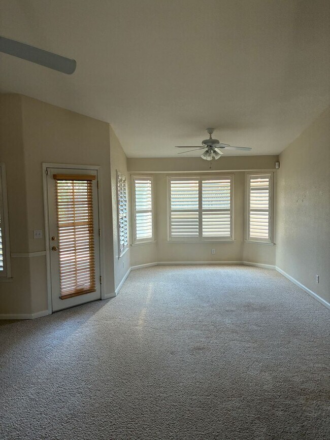 Foto del edificio - 3 Bedroom 2 Bath Home
