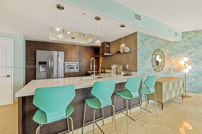 Building Photo - 200 Sunny Isles Blvd