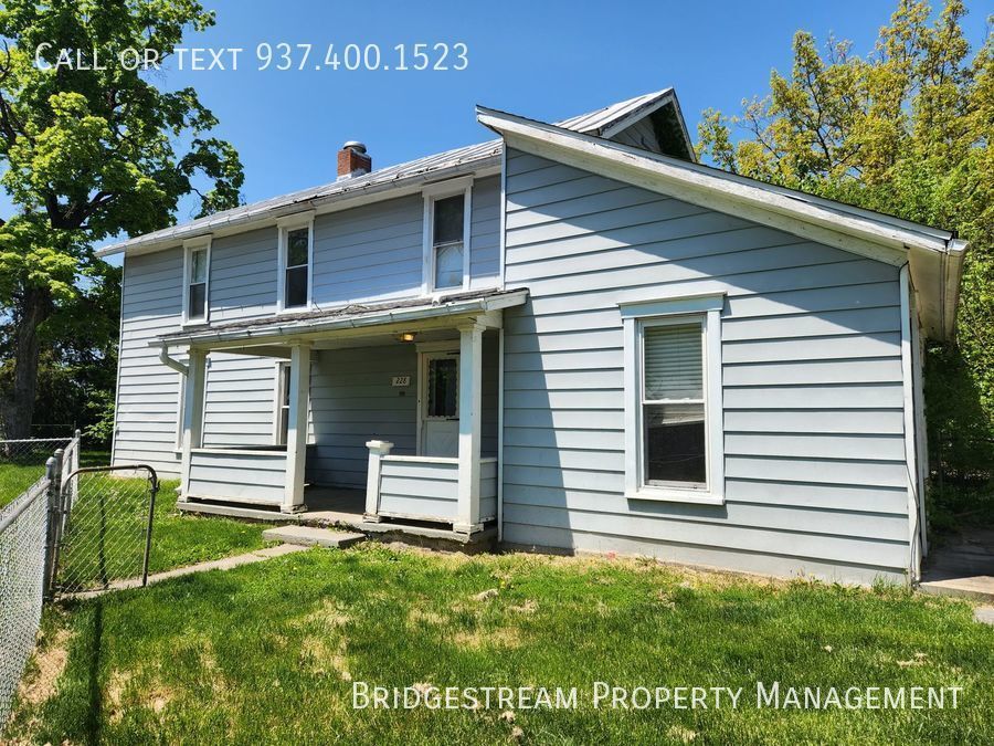 Foto principal - Bright and spacious 3 bed 1 bath home with...