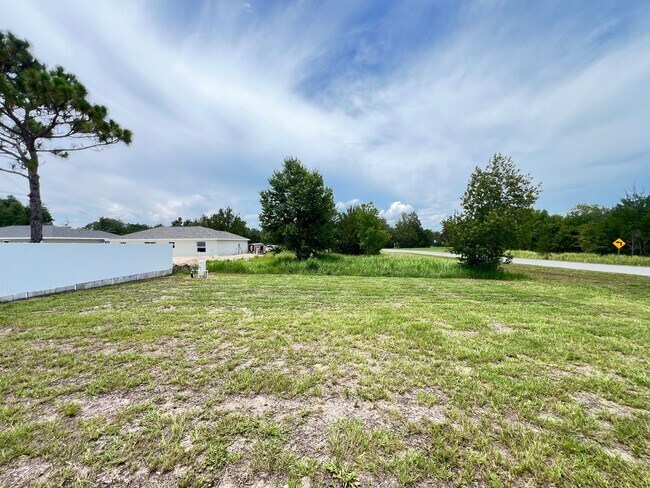 Foto del edificio - Available now! Beautiful 3 BD/2BA Home in ...