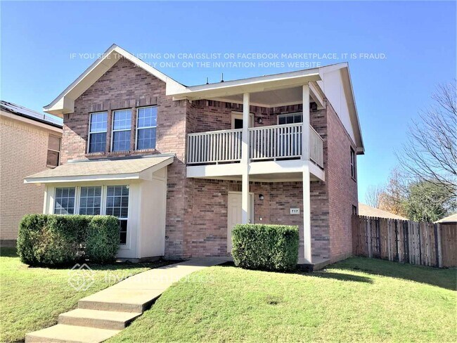 Building Photo - 717 Duke Dr