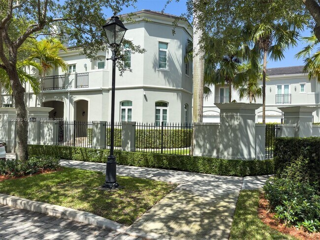Foto del edificio - 10170 SW 75th Pl