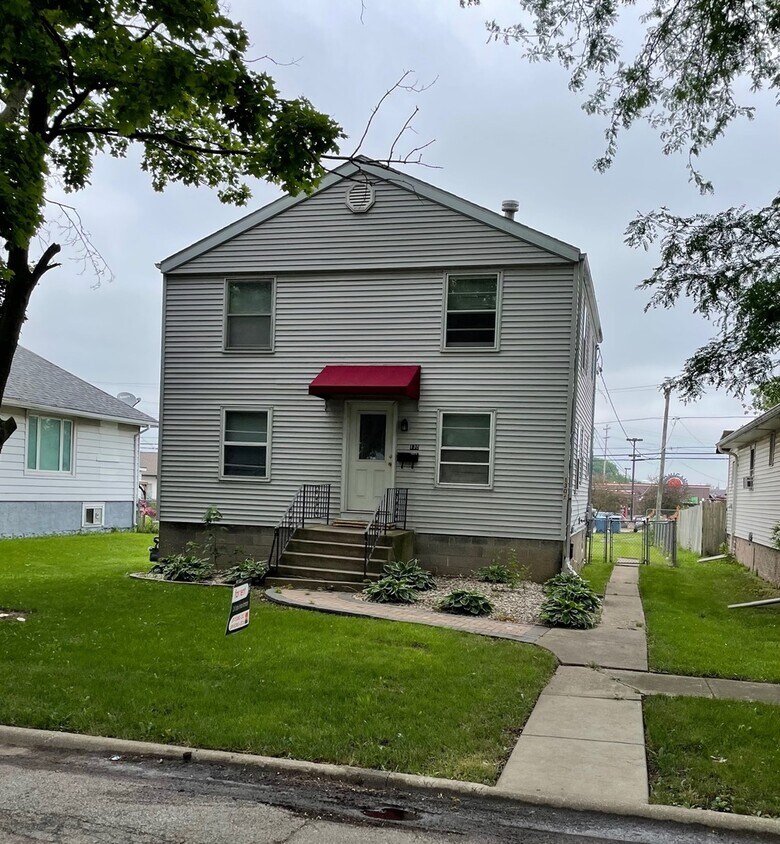Primary Photo - 130-132 N Alma Ave