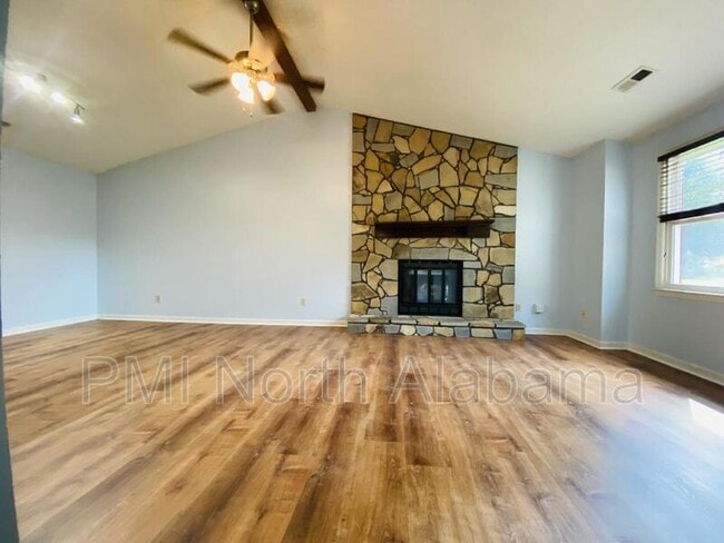Foto del edificio - 212 Elton Cir S