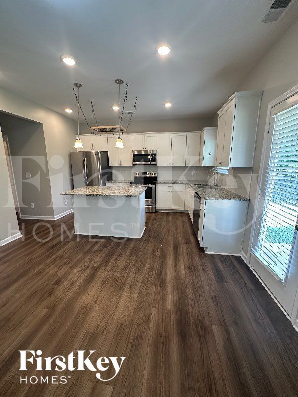 Building Photo - 3211 Briar Chapel Dr