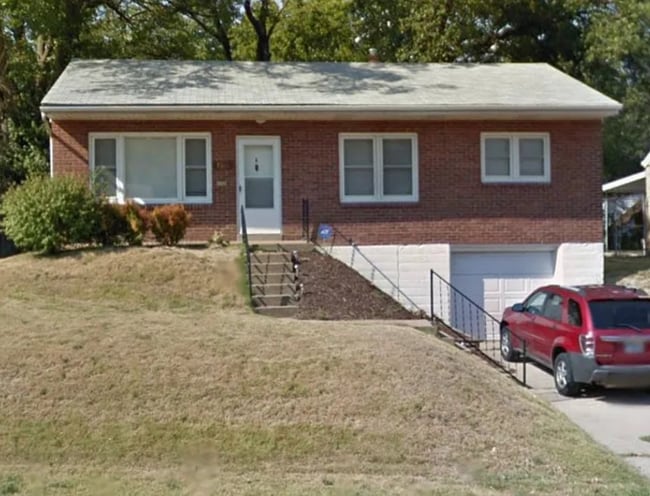 Building Photo - 7011 Roberts Ct
