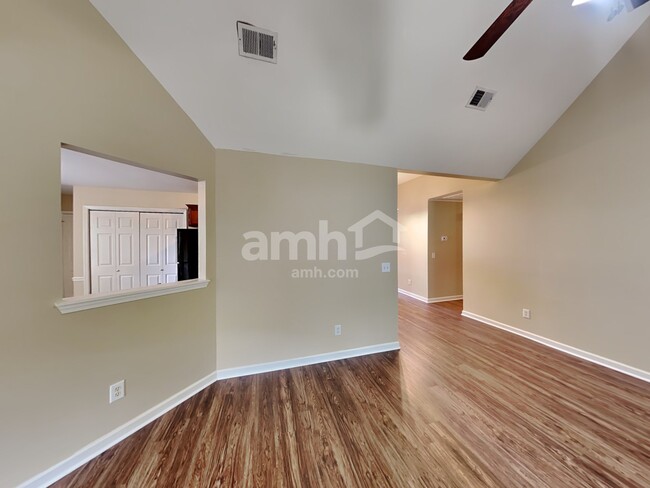Building Photo - 1578 Laurel Ledge Dr