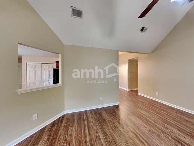 Foto del edificio - 1578 Laurel Ledge Dr