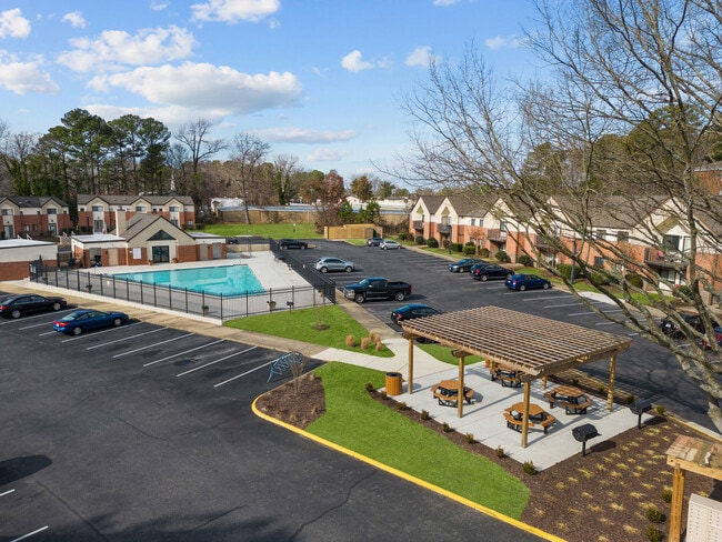 Building Photo - Linden at Forrest Pines