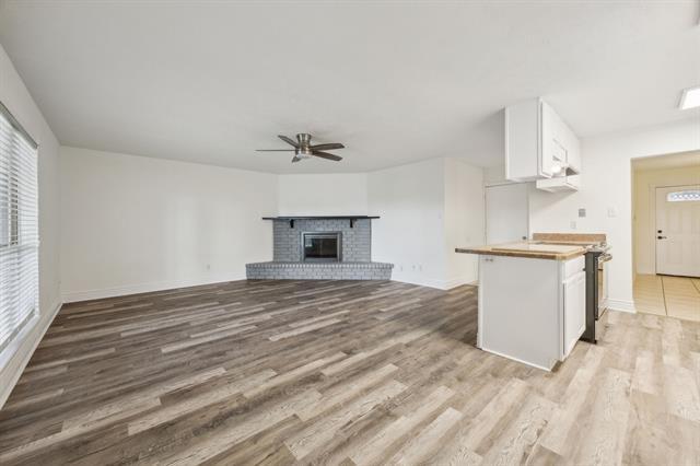 Foto del edificio - 4218 Crestwood Dr