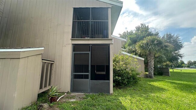 Foto del edificio - 5061 Eaglesmere Dr