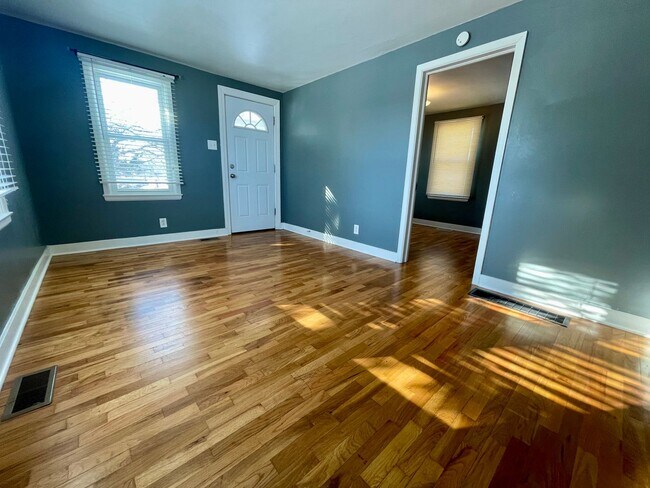 Foto del edificio - 711 Terrace Rd