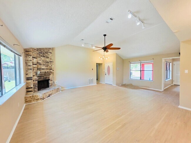 Building Photo - 13438 Nevermore Dr