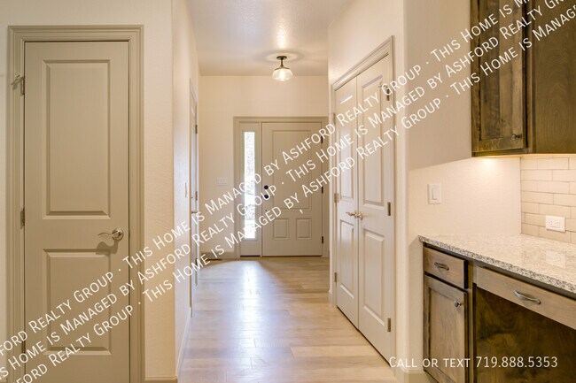Foto del edificio - 518 Brecken Ct
