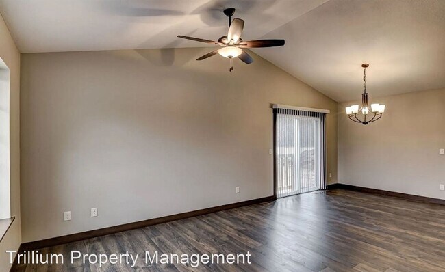 Foto del edificio - 3 br, 2 bath House - 1325 Aspen Heights Dr