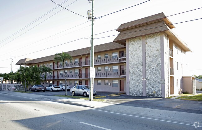 Las Palmas Apartments Miami Fl Primary Photo Las Palmas Apartments