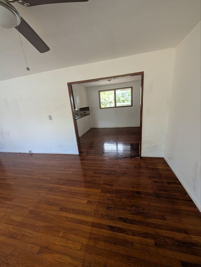 Foto del edificio - 2379 Kilauea Ave